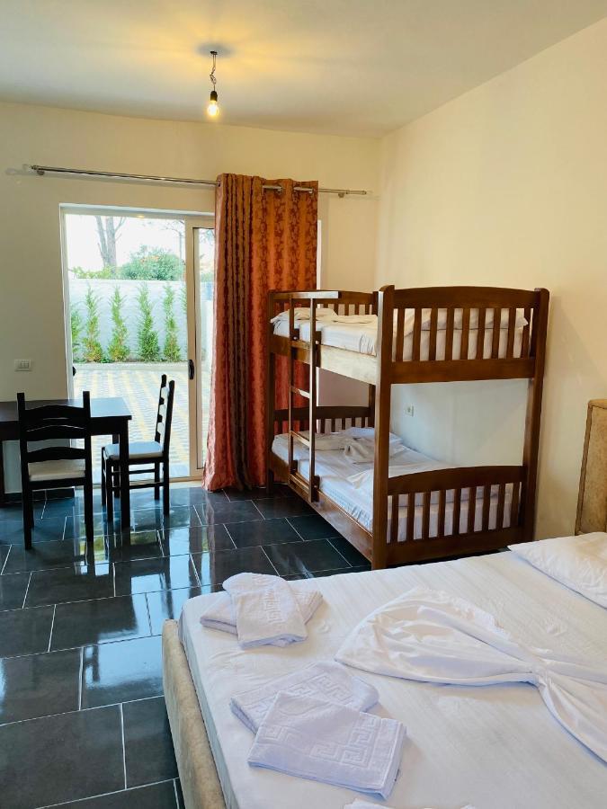 Holiday Cabins Vlore Vlorë