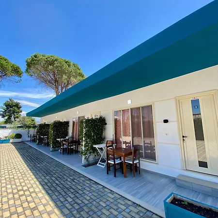 Holiday Cabins Vlore Exterior photo