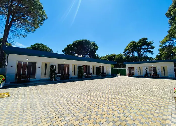 Holiday Cabins Vlore
