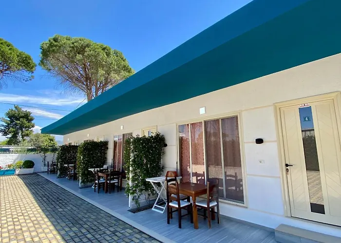 Holiday Cabins Vlore