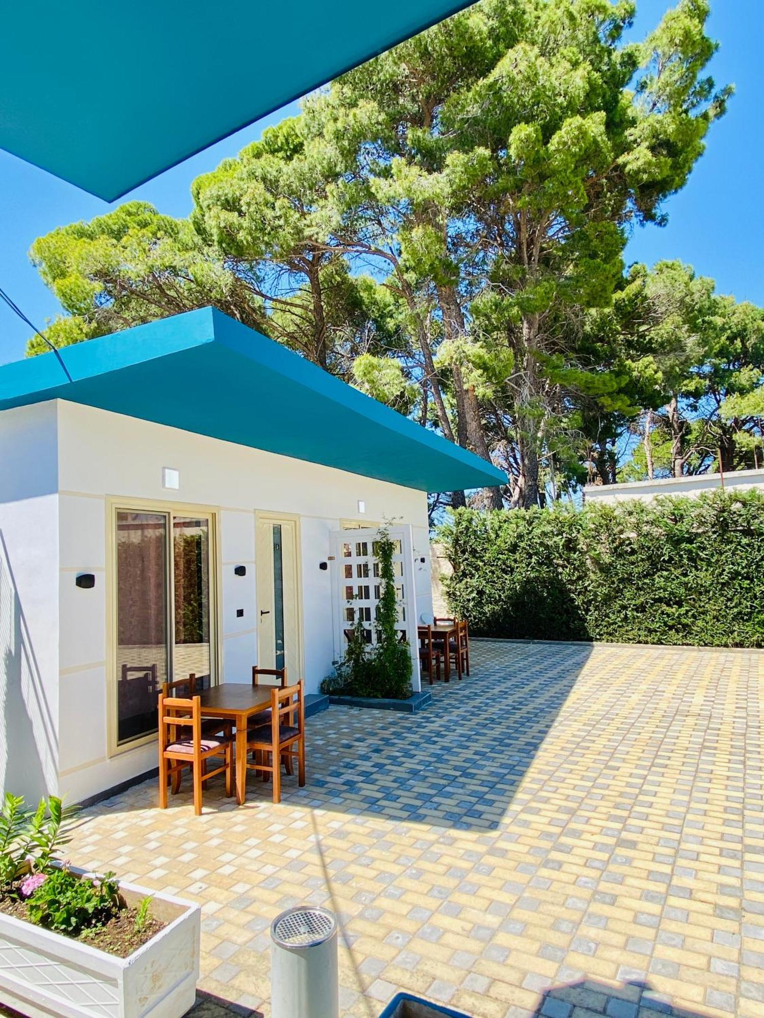 Holiday Cabins Vlore * Vlorë
